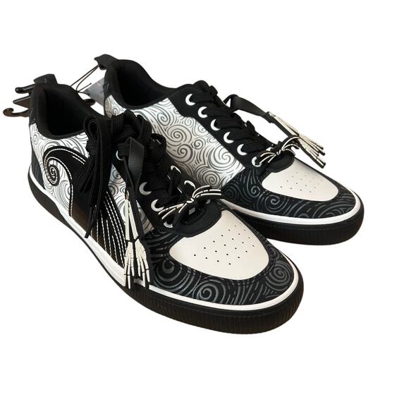 Men\'s Nightmare Before Christmas Low Top Sneaker Size 10 Groundup Black White